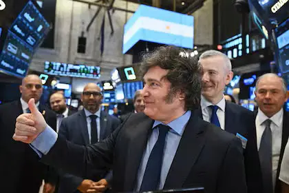 La economía se recupera: el riesgo país rompe el piso de 600 puntos por primera vez desde 2018